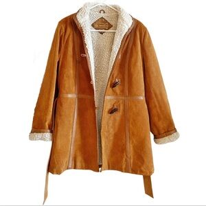 Vintage 70’s bohemian tan suede Sherpa lined coat